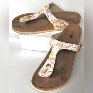 Birkenstock Gizeh BS Vegan sandals with a light rose floral pattern Size 9